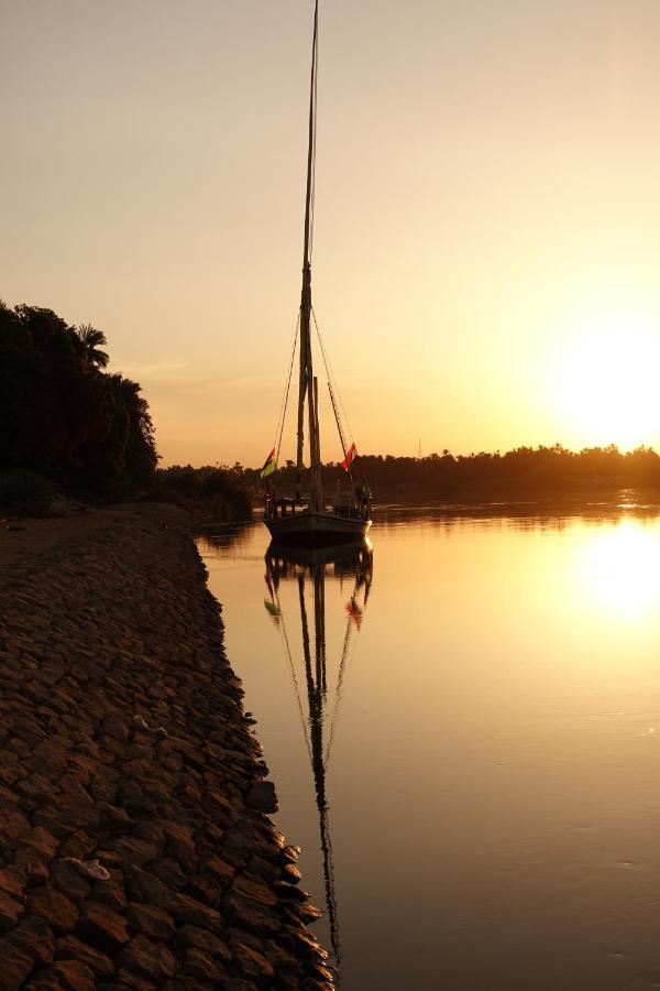 Jj Jamaica Felucca Otel Asvan Dış mekan fotoğraf